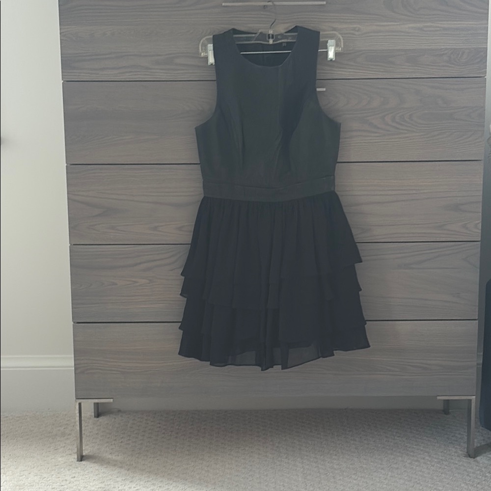 Elegant Black Sleeveless Dress